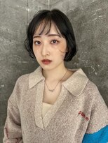 ウクク(UCUCU) 赤みのないダークカラー