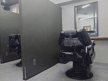 ゲストヘアー 桂店(GUEST hair)の写真/【メンズ専門サロン】半個室のプライベート空間で、ゆったりとした時間を過ごせる◎癒しのサロンタイムを♪