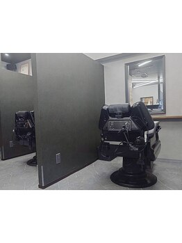 【メンズ専門サロン】半個室のプライベート空間で、ゆったりとした時間を過ごせる◎癒しのサロンタイムを♪