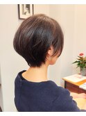 ノンジアミンカラー／艶髪大人ショート