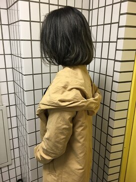 ラべリー 池袋(LOVELEY) お客様スタイル１１１　ネイビーグレージュボブ