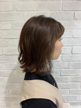 コム(com by neolive) 外ハネ 人気ボブヘア