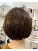 ショートボブ