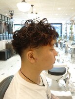 ルドローブラントオオサカ(LUDLOW BLUNT Osaka)&nbsp;【LUDLOW BLUNT】くるくるパーマ スペインカール ツーブロック