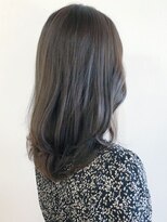 リコ(LIKO)&nbsp;人気の大人アッシュベージュ☆レイヤーミディ/ひし形シルエット