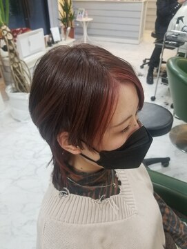 ノラ(Norah) クラゲマッシュにピンクなアクセント