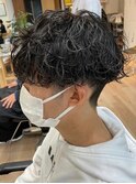 波巻きパーマメンズパーマメンズヘアツーブロックツイストパーマ