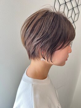 理想のヘアスタイルを一緒に創ります☆経験豊富なスタイリストがあなたの魅力を最大限に引き出します！