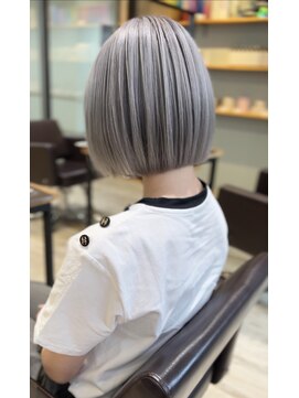 モードケイズ 西宮(MODE K's) ホワイトボブ/ブリーチ/ホワイト