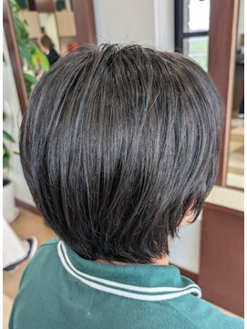 ジュエンオム(JOUeN Omme) ショート×ブルーブラック