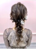 結婚式前にも人気！編み下ろしアレンジ