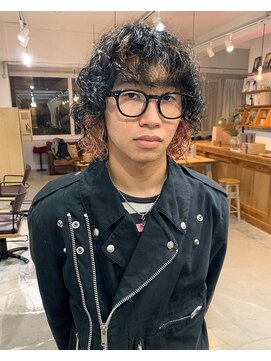 キジ(kiji) メンズボブバーマミディアムパーマプードルパーマ久屋大通/伏見