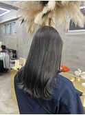 くすみグレージュ艶髪ヘア
