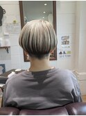 ホワイト