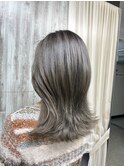 オリーブグレー