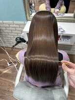 リリー(Re.ly) 小顔になれる美髪縮毛矯正
