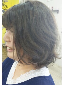 サロンドリールプリマ(Salon de RIRE prima) ミディアムガーリー