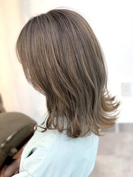 フェーディン(fa/din) プラチナベージュミディ