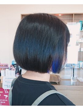 グランヘアー 大町店(GRANHAIR) 前下がりボブ×インナーBlueカラー