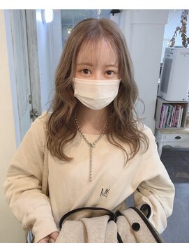 クオン 今泉(quon) アッシュベージュ　-天神 今泉 薬院-