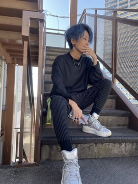 ライズ バイ レボ(RISE by REVO) 束感ショート/アップバング/波巻き/ツーブロックマッシュ