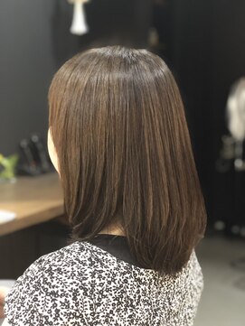 くじら美容室 ミディアムレイヤー