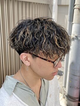 メンズヘアトーキョー 原宿(MEN'S HAIR TOKYO) 【ハイライトパーマ】ツーブロック/刈り上げマッシュ