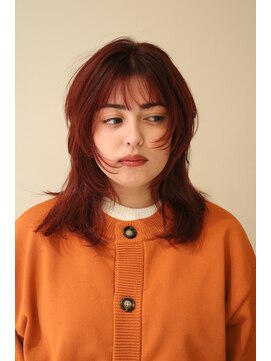 ビュートリアム 福岡(BEAUTRIUM) 顔まわりがポイントのミディアムレイヤーカット