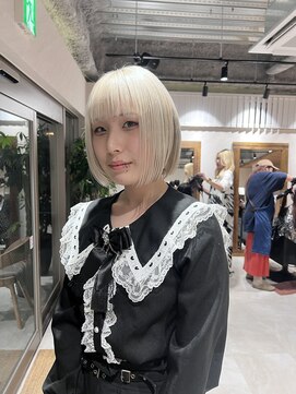 アドア 横浜(ADORE) 【ADORE横浜】ホワイトカラー×ボブ