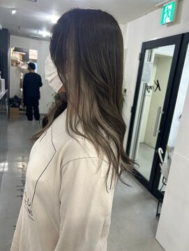 キング 梅田(K!ng) 縮毛矯正髪質改善ハイライトレイヤーカット梅田美容室エクステ