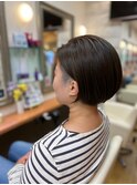 アシンメトリーショートボブ