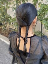 タイトアレンジ　結婚式　タイトツイン　ヘアアレンジ