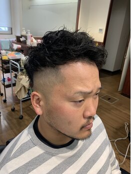 リラックス(Re:LUCK'S)の写真/プロのシェービングで清潔感UP！理容室だからこそできる、シェービングや眉カットも◎