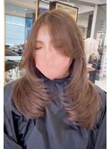 顔まわりレイヤーカット