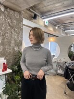 リラ バイ クオーレ(LIRA by CUORE)&nbsp;大人女性顔まわりレイヤーボブ