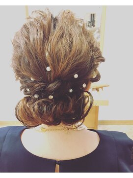 クレールプロデュースドバイロビン(Clair PRODUCED BY ROBIN) 結婚式ヘアアレンジ