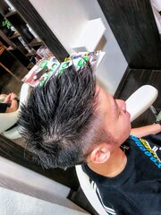 束感ショート.スポーティ.デザインボウズ.hommehair2nd櫻井