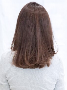 クアトロ グランシュ 川崎店(QUATRO × GranCieux) ツヤ感ブラウンストレート