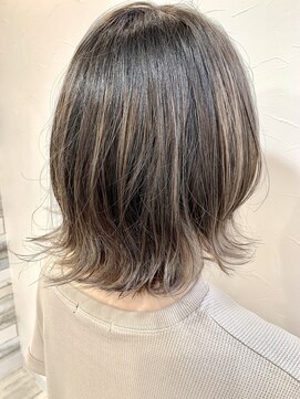 フゥカ 売市店(fuka) ハイライトグラデーション　ホワイトグラデーション