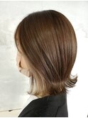 ブラウン × ナチュラルミルクティー 柔らか外ハネ ボブヘア