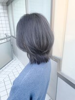 ヌーベルバレ(Nouvelle Vallee)&nbsp;くびれウルフのダークグレーダークグレージュ小顔ウルフレイヤー