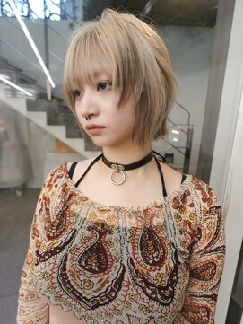 レコ 渋谷(LECO) ケアブリーチハイトーンベージュデザインカラー