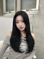 エヌアイ オモテサンドウ(ni omotesando)&nbsp;ワンホンレイヤー ザクザクレイヤーカット♪ 透明感カラー