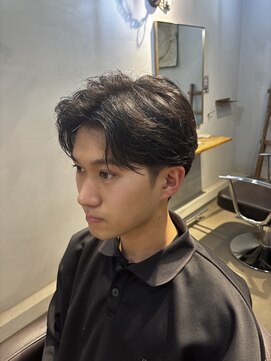 トイロ(toiro) ＊センターパート＊シックで大人なスタイル