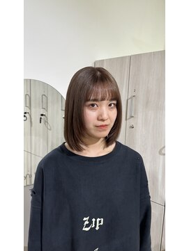 ヤテ(yate') 暖色ベージュ