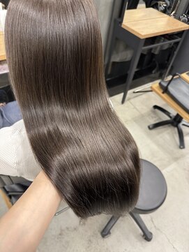 ペイププロドアイコン 博多(Peyp prod ICON) グレージュ ハッシュカット ラベンダーミルクティー SAKI