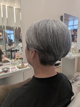 ゼルアヴェダ イオンモール与野(ZELE AVEDA) ツーブロックショートスタイル