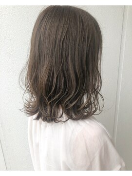 トリート 南行徳本店(TREAT) オリーブグレージュ