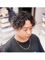 ヘアーズアウル(hair`s OWL)&nbsp;パーマとハイライトとセンターパート