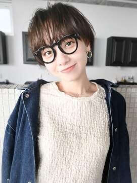 ディッセンバー 神宮前(December) 小顔黒髪マッシュショートグレージュカラー20代渋谷原宿神宮前